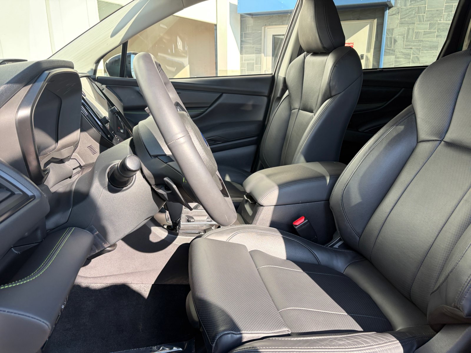 Certified 2025 Subaru Ascent Bronze Edition w/ Onyx Package AWD/4WD image 14