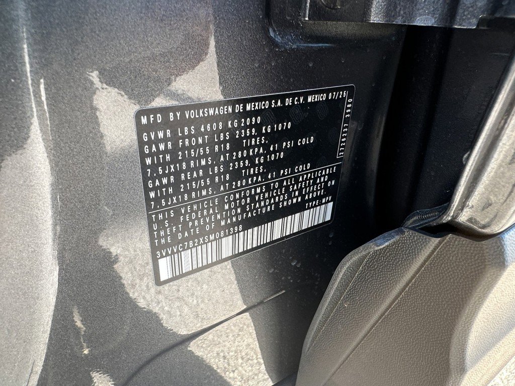 New 2025 Volkswagen Taos SE image 20