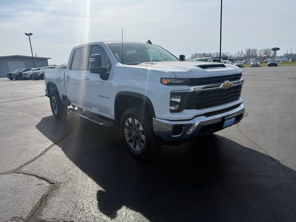 Used 2024 Chevrolet Silverado 2500 LT image 5