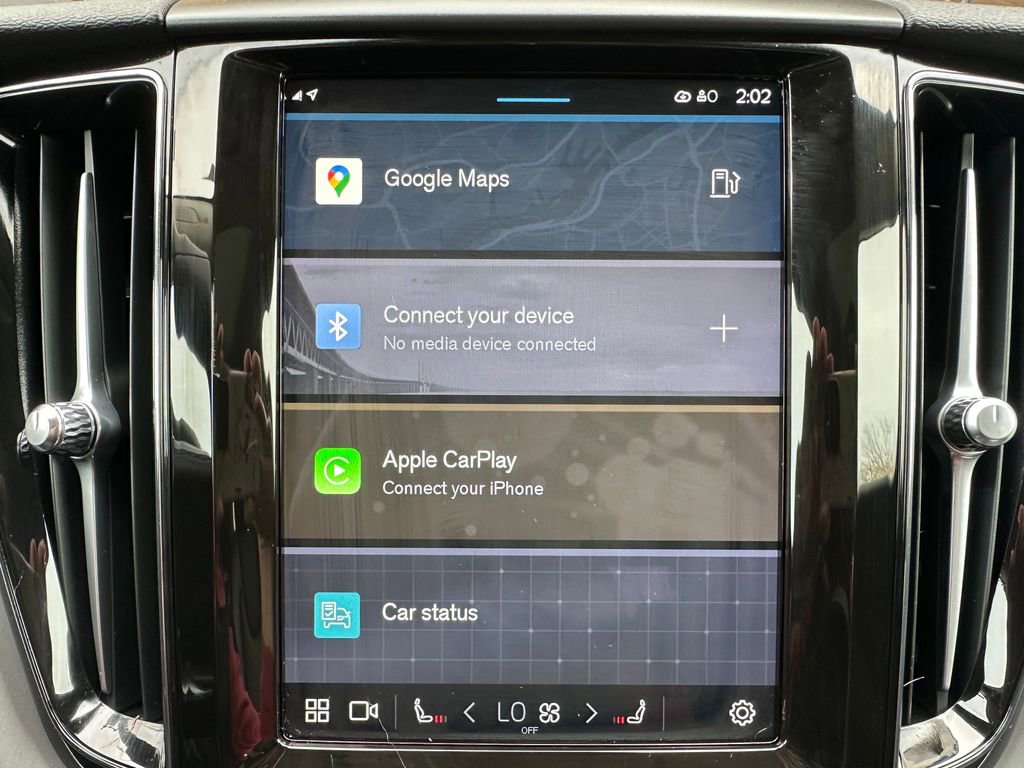 Used 2024 Volvo XC60 B5 Core image 6