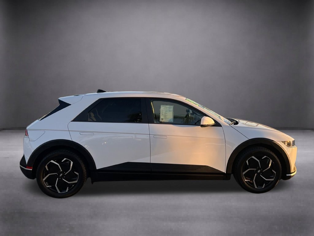 Certified 2024 Hyundai Ioniq 5 SE RWD image 9