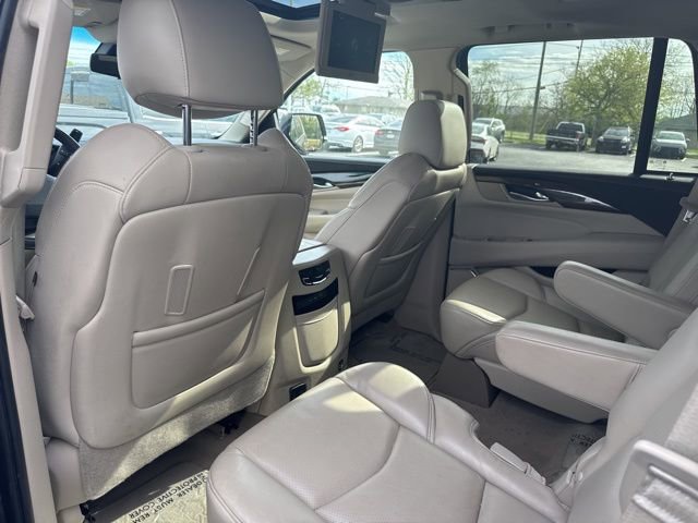 Used 2018 Cadillac Escalade Premium Luxury AWD/4WD image 10