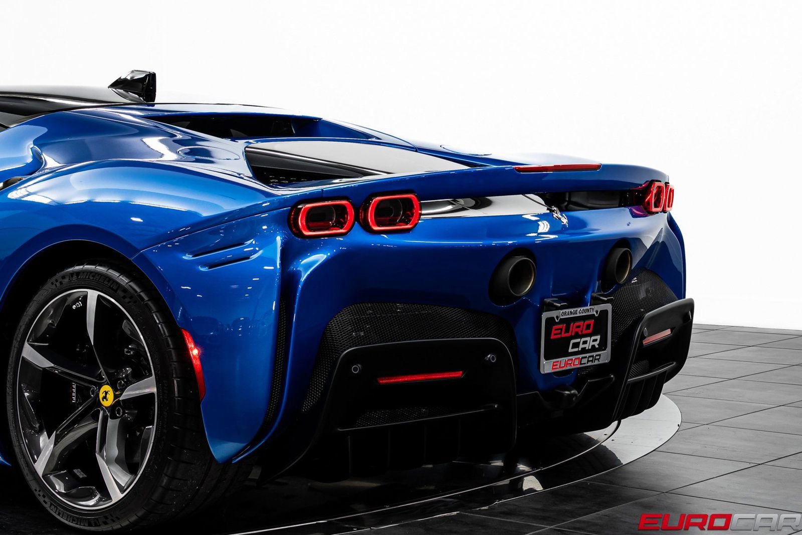 Used 2022 Ferrari SF90 Stradale image 19