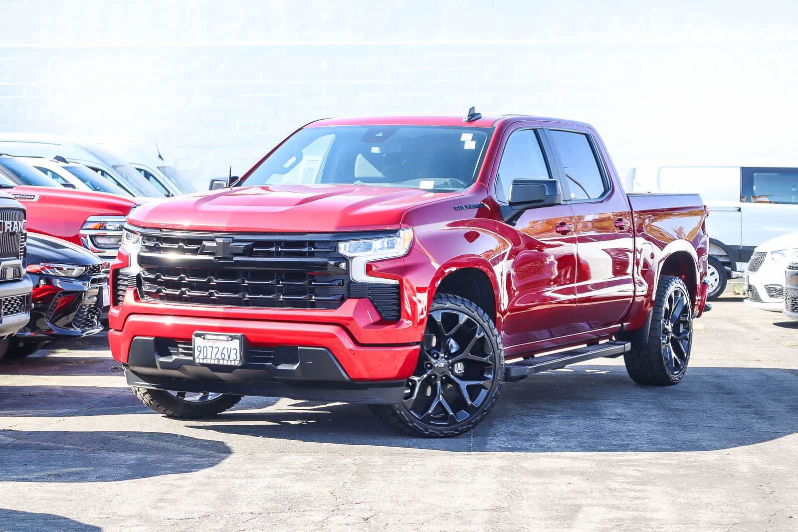 Used 2023 Chevrolet Silverado 1500 LT RWD image 1