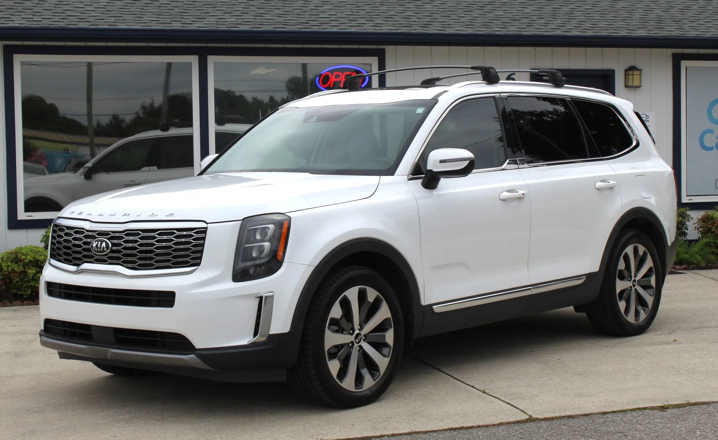 Used 2021 Kia Telluride EX w/ EX Premium Package image 1