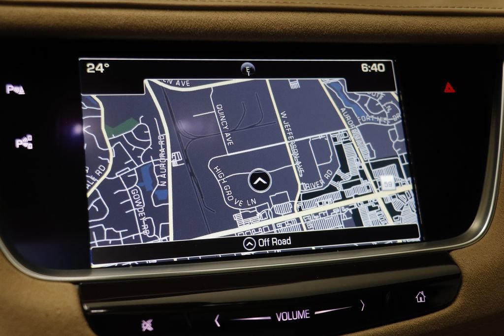 Used 2018 Cadillac XT5 Platinum w/ Driver Assist Package image 8