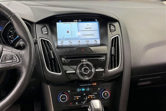 Used 2018 Ford Focus Titanium FWD image 6