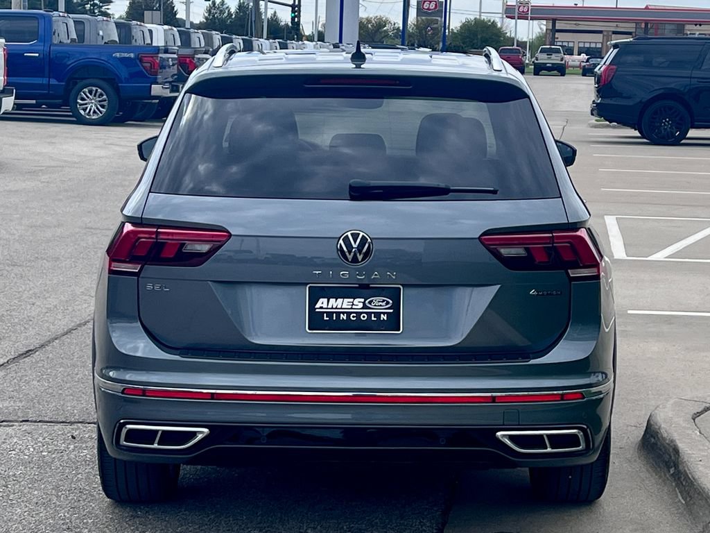 Used 2022 Volkswagen Tiguan SEL R-Line AWD/4WD image 5