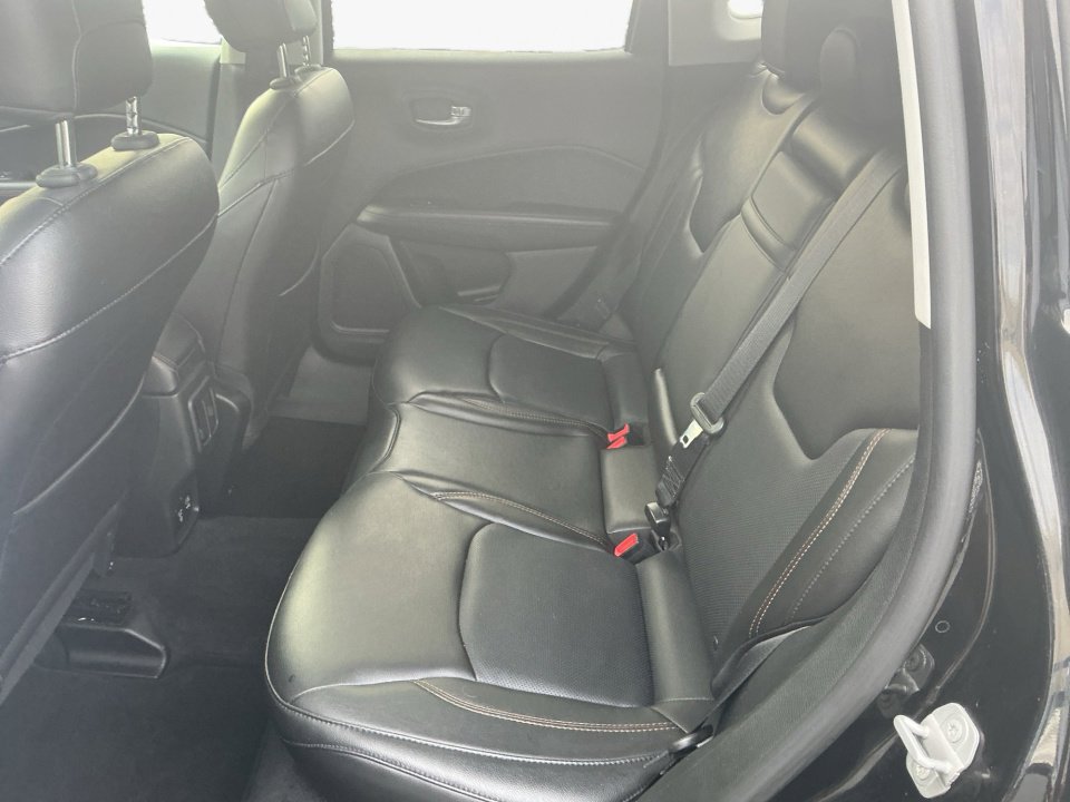 Used 2018 Jeep Compass Limited w/ Navigation Group image 15