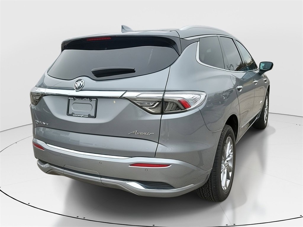 Used 2023 Buick Enclave Avenir w/ Avenir Technology Package image 4