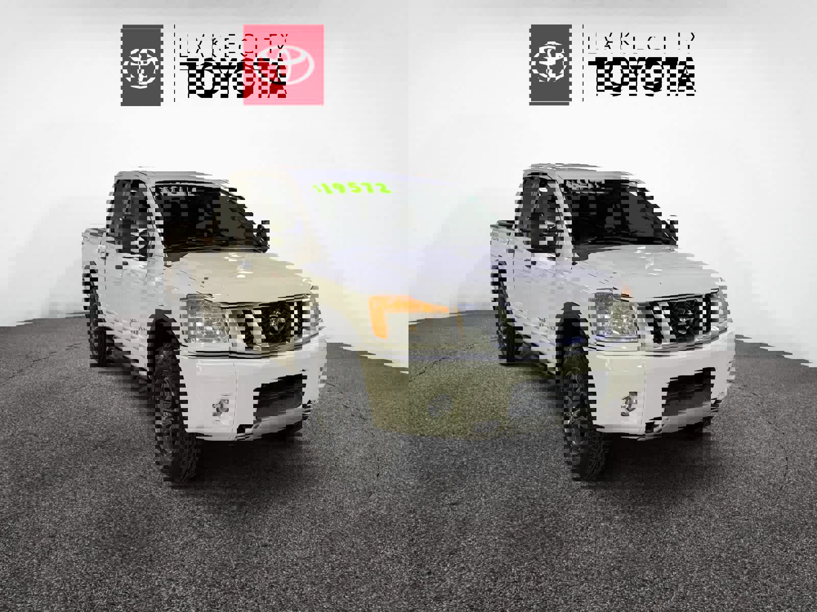 Used 2015 Nissan Titan PRO-4X w/ Pro-4x Luxury Package image 7