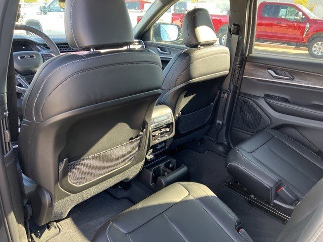 New 2025 Jeep Grand Cherokee L Limited w/ Trailer Tow Package image 22