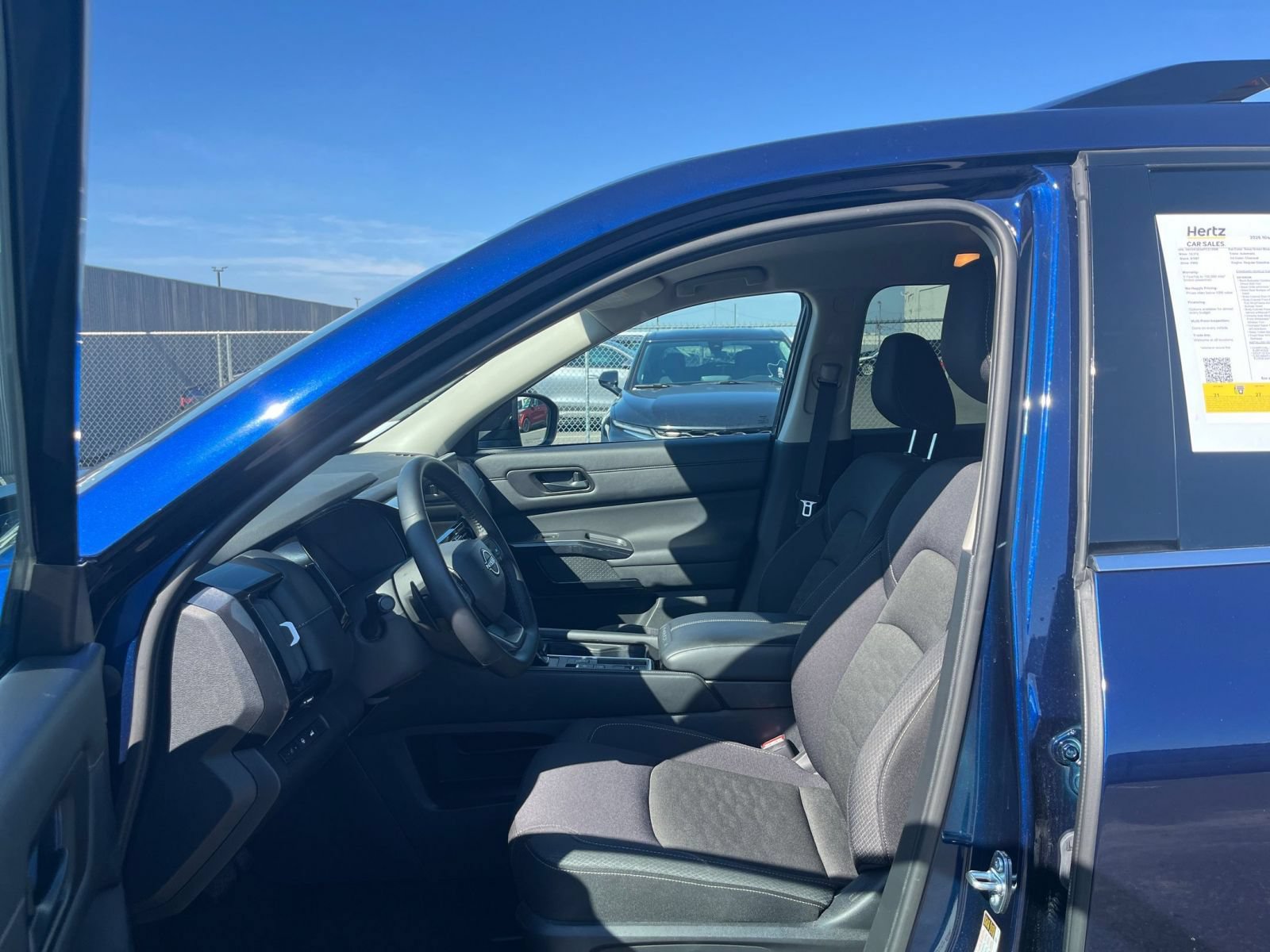 Used 2026 Nissan Pathfinder SV FWD image 28