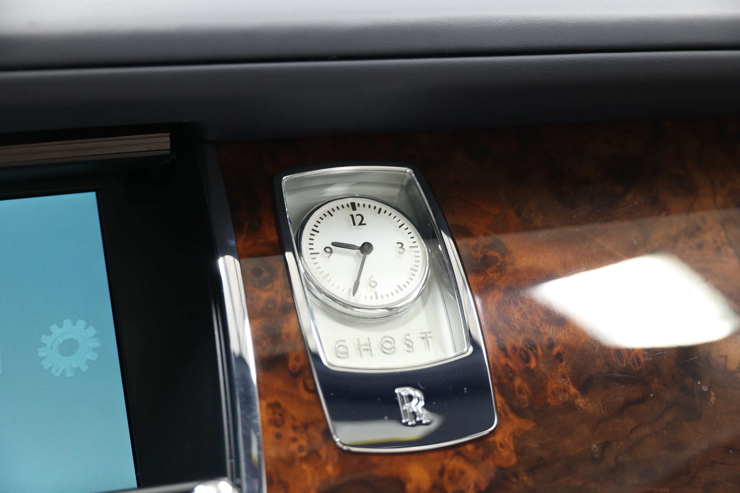 Used 2015 Rolls-Royce Ghost image 45