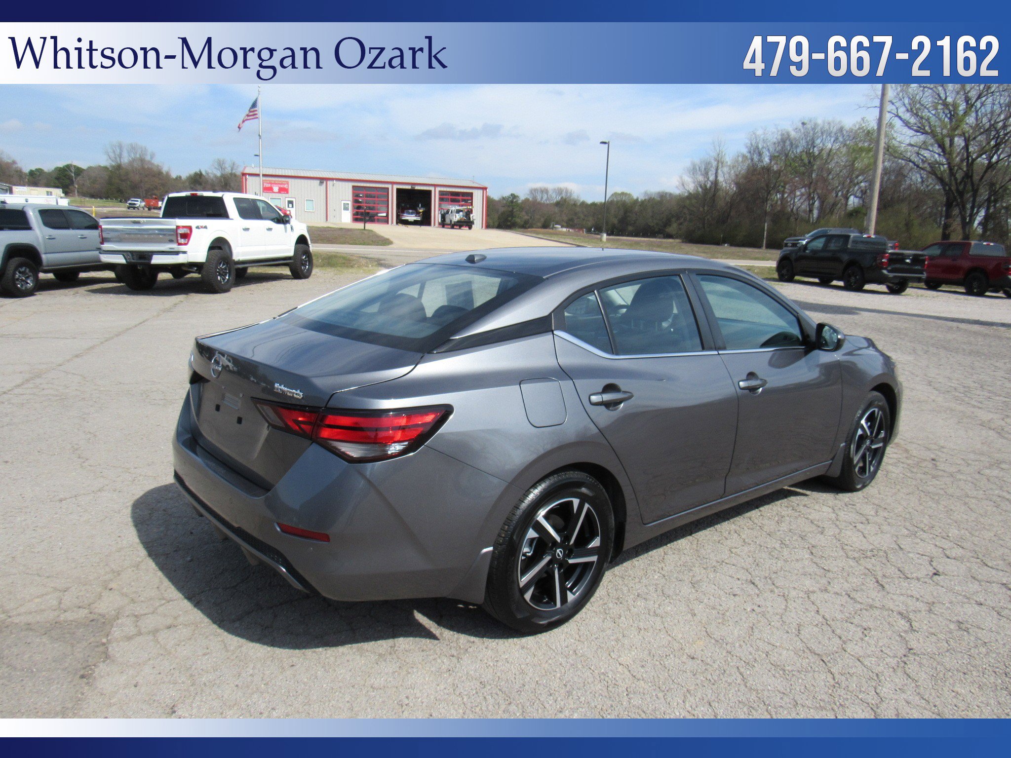 Used 2025 Nissan Sentra SV w/ Trunk Package image 13