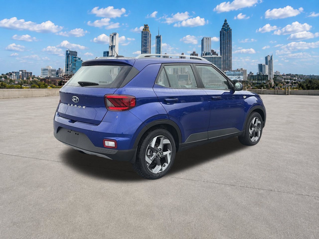 Used 2025 Hyundai Venue Limited FWD image 23