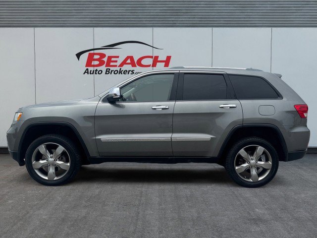 Used 2012 Jeep Grand Cherokee Overland image 3