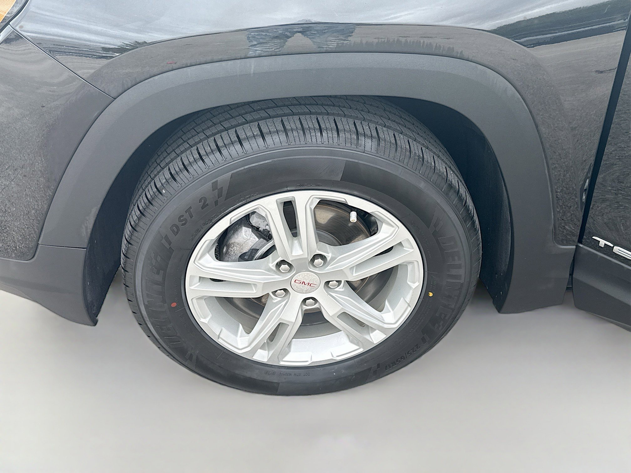 Used 2022 GMC Terrain SLE image 36