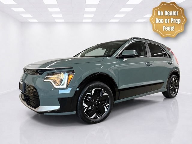 Used 2024 Kia Niro Wind w/ Wind Preserve Package FWD image 3