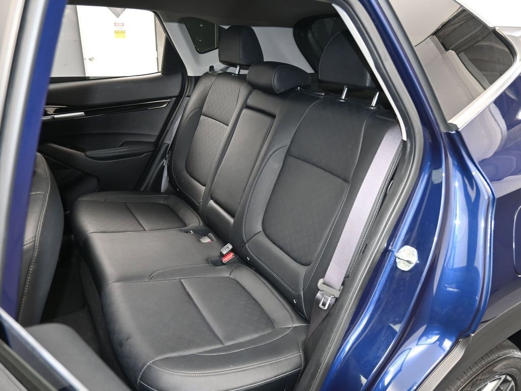 Used 2023 Kia Seltos SX image 34