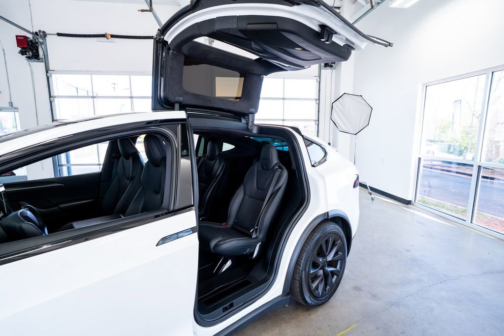 Used 2022 Tesla Model X Plaid image 43