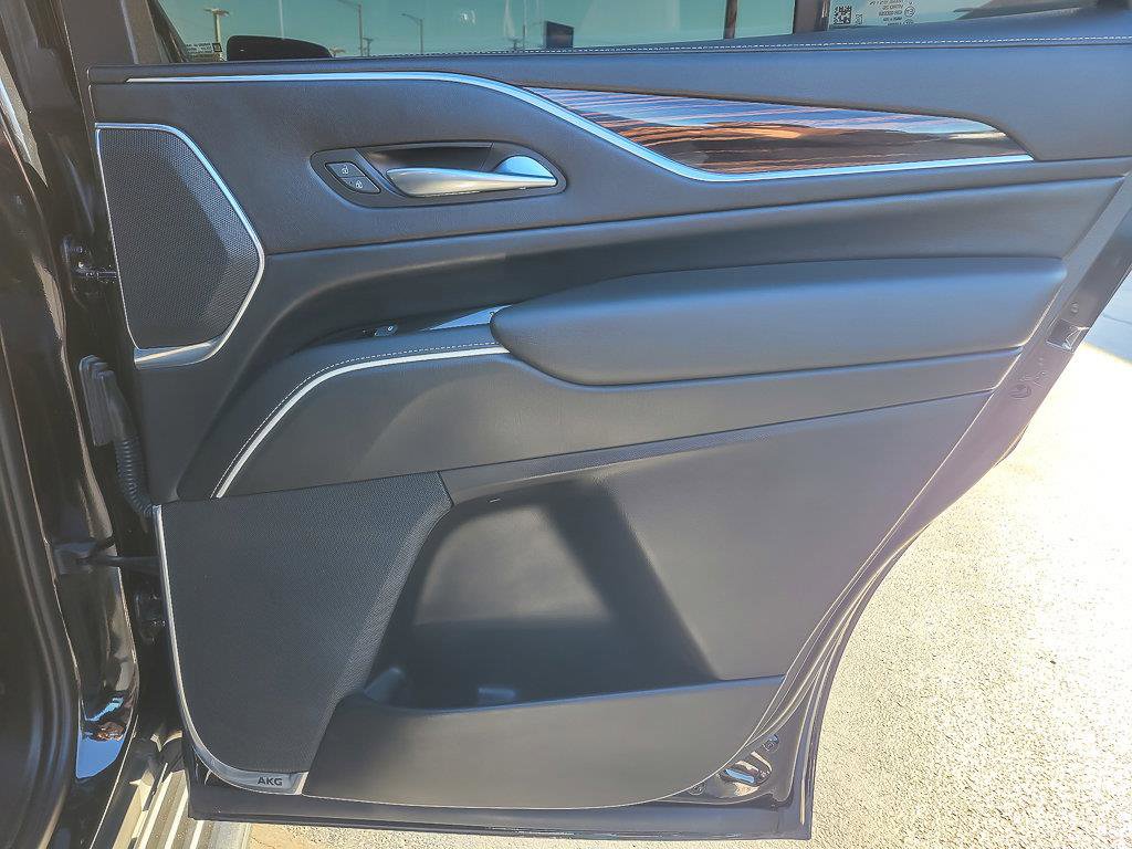 Certified 2023 Cadillac Escalade Premium Luxury w/ LPO, Radiant Package image 23