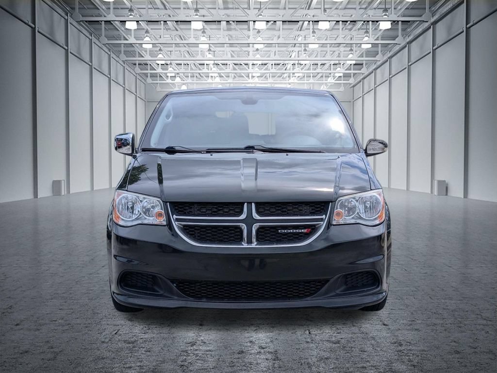 Used 2019 Dodge Grand Caravan SE w/ UConnect Hands-Free Group FWD image 2