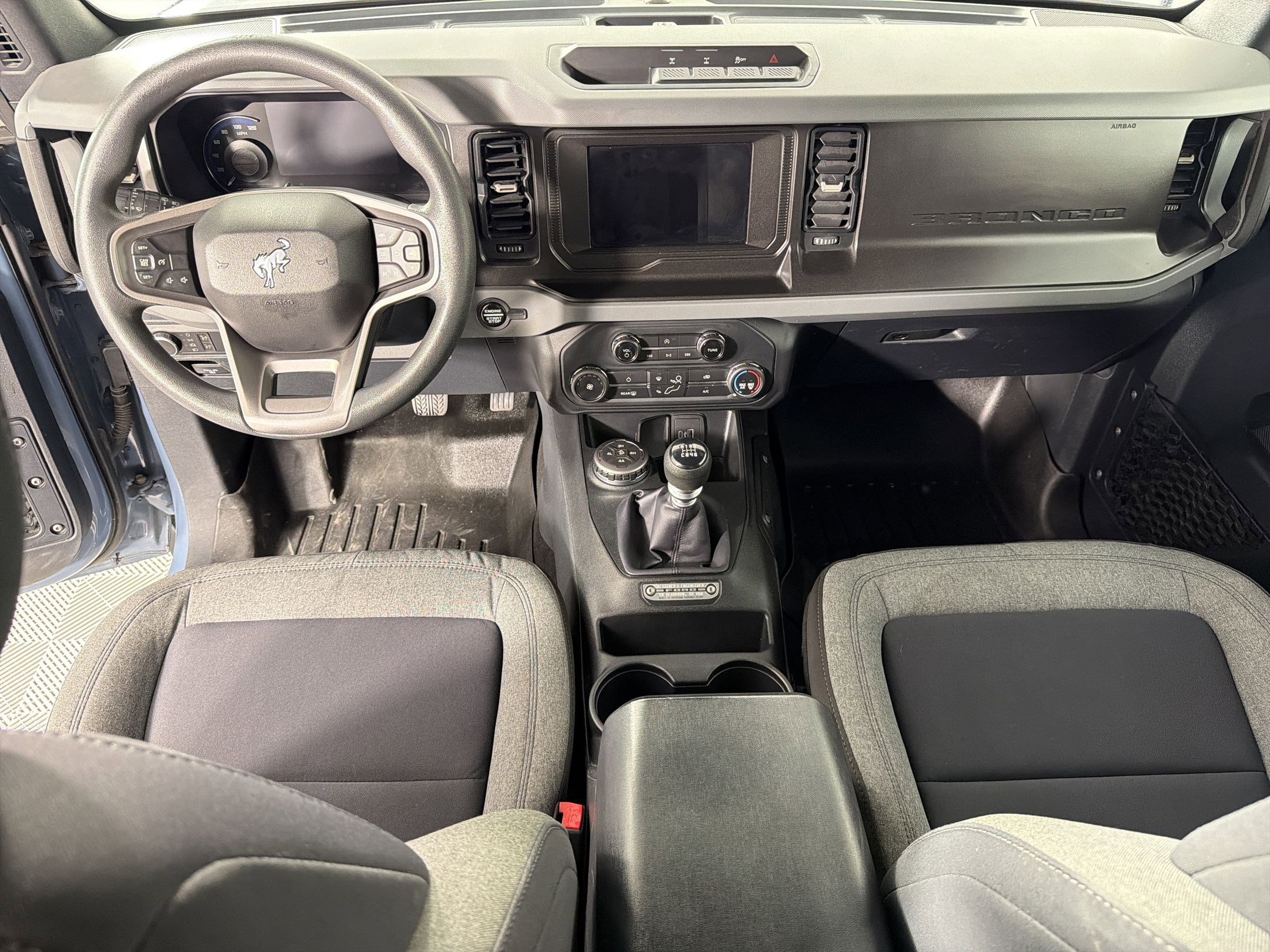 Used 2023 Ford Bronco 2-Door w/ Sasquatch Package AWD/4WD image 15