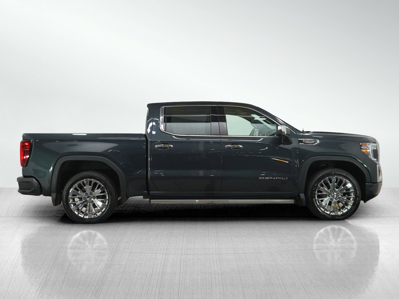 Used 2022 GMC Sierra 1500 Denali w/ Denali Reserve Package AWD/4WD image 6