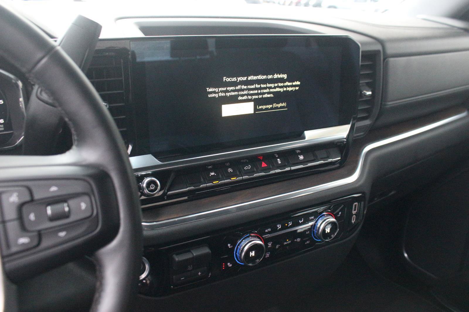 Used 2023 GMC Sierra 1500 SLT image 35