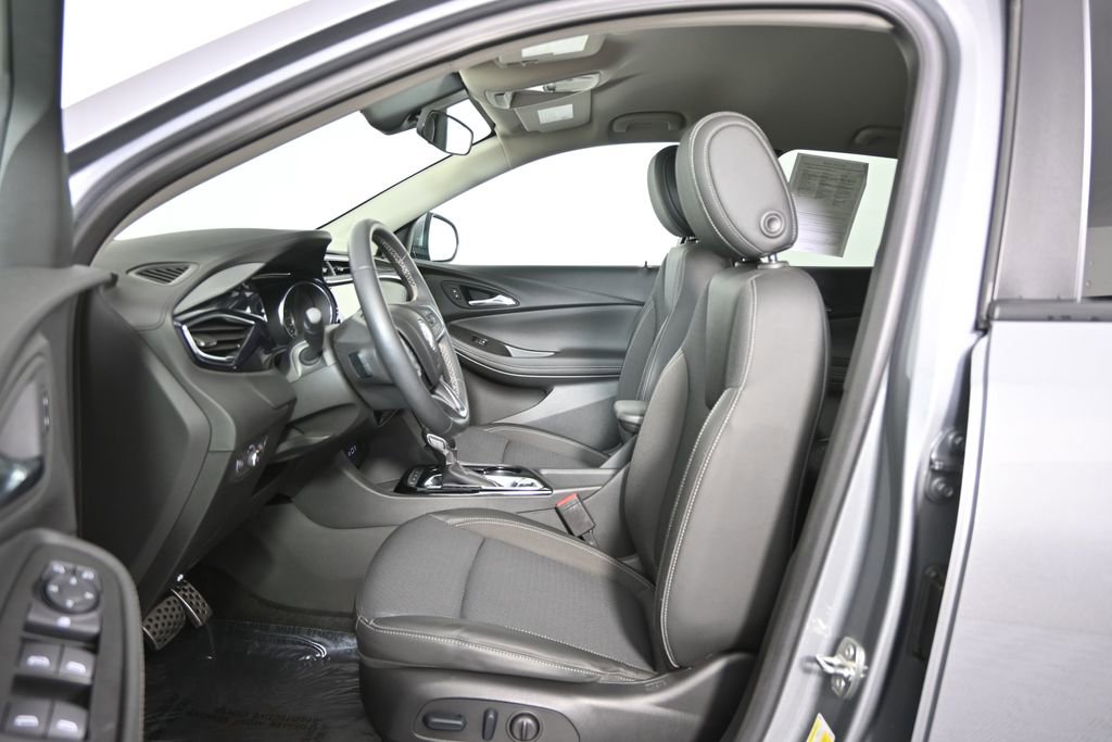 Used 2023 Buick Encore GX Select w/ Sport Touring Package image 20