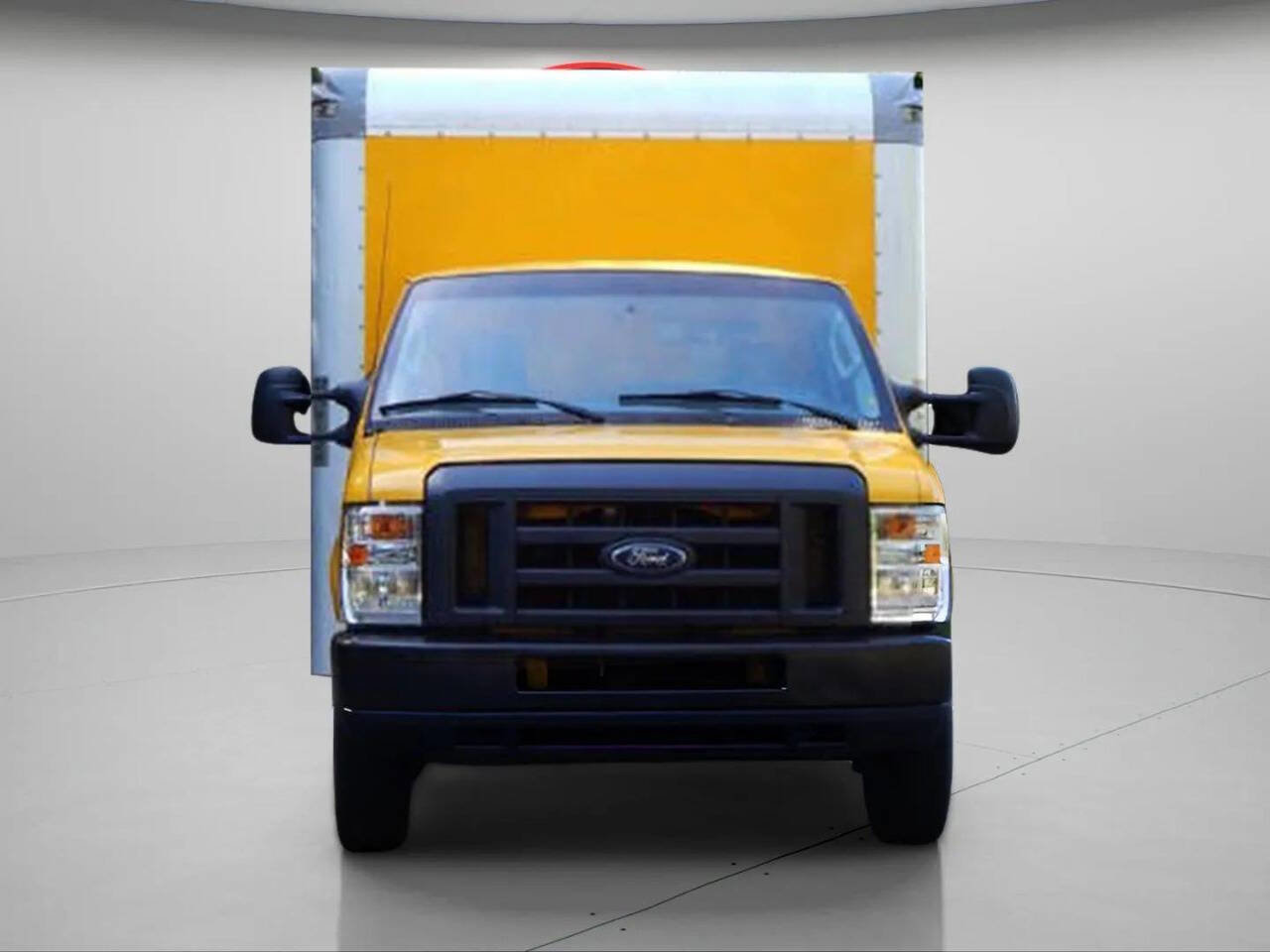 Used 2019 Ford E-350 and Econoline 350 Super Duty image 2