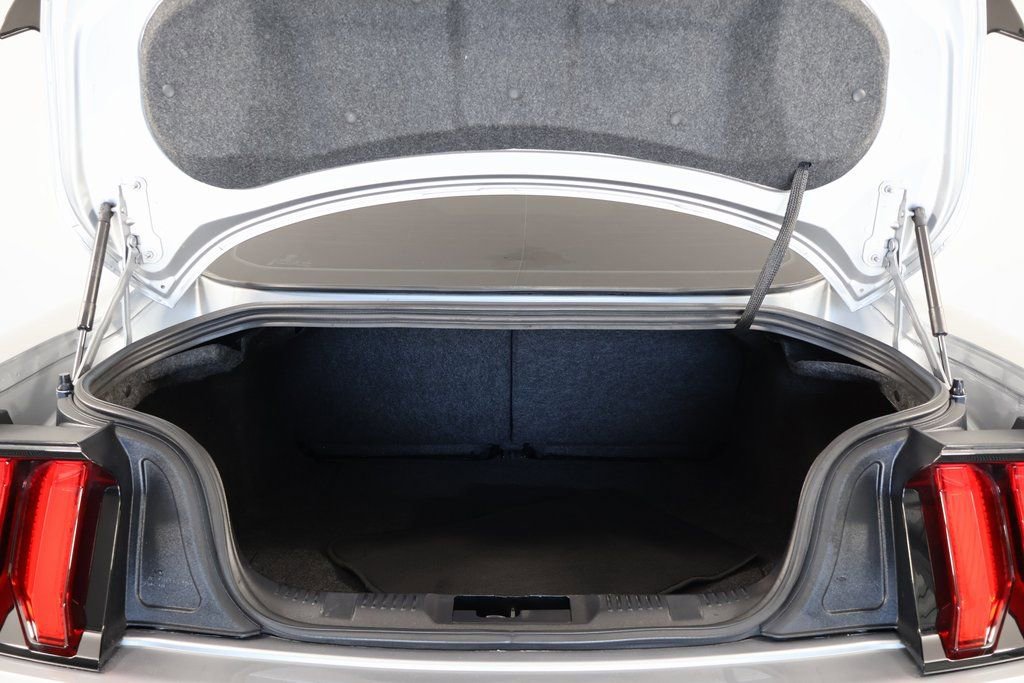 Used 2022 Ford Mustang GT Premium RWD image 12