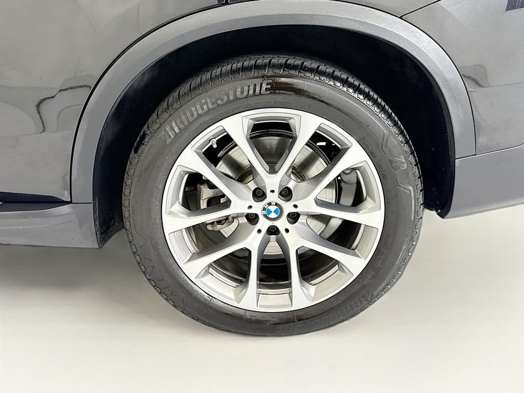 Used 2024 BMW X5 xDrive40i w/ Premium Package AWD/4WD image 30