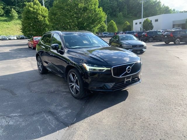 Used 2019 Volvo XC60 T6 Momentum w/ Multimedia Package AWD/4WD image 3