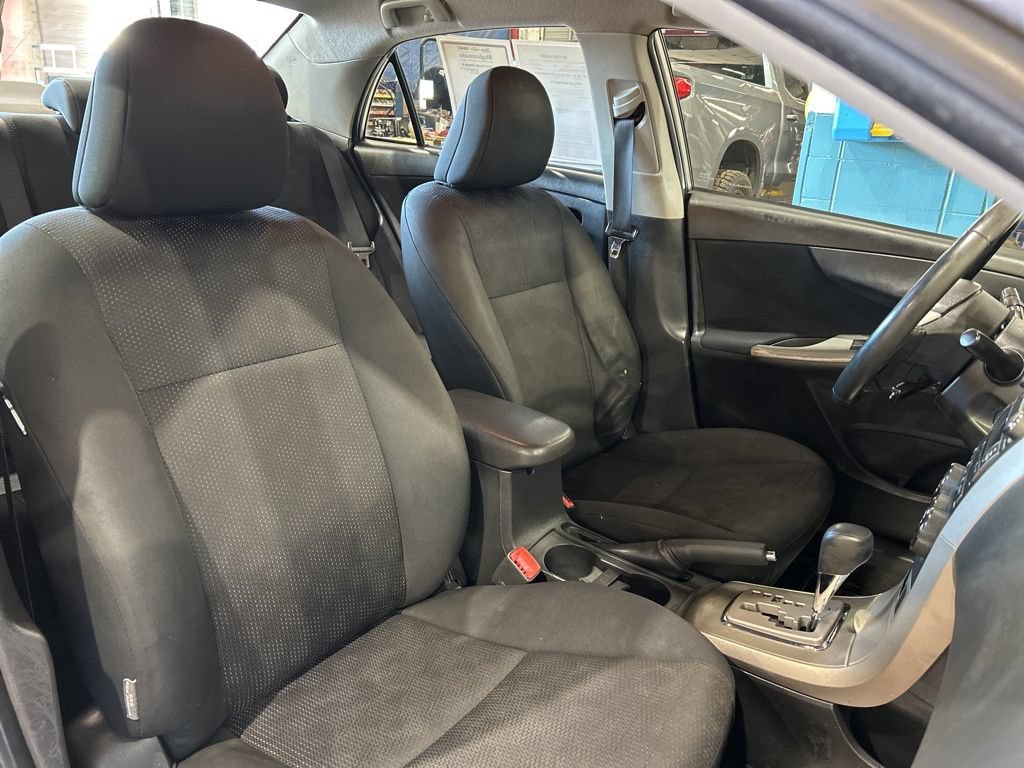 Used 2010 Toyota Corolla S FWD image 29