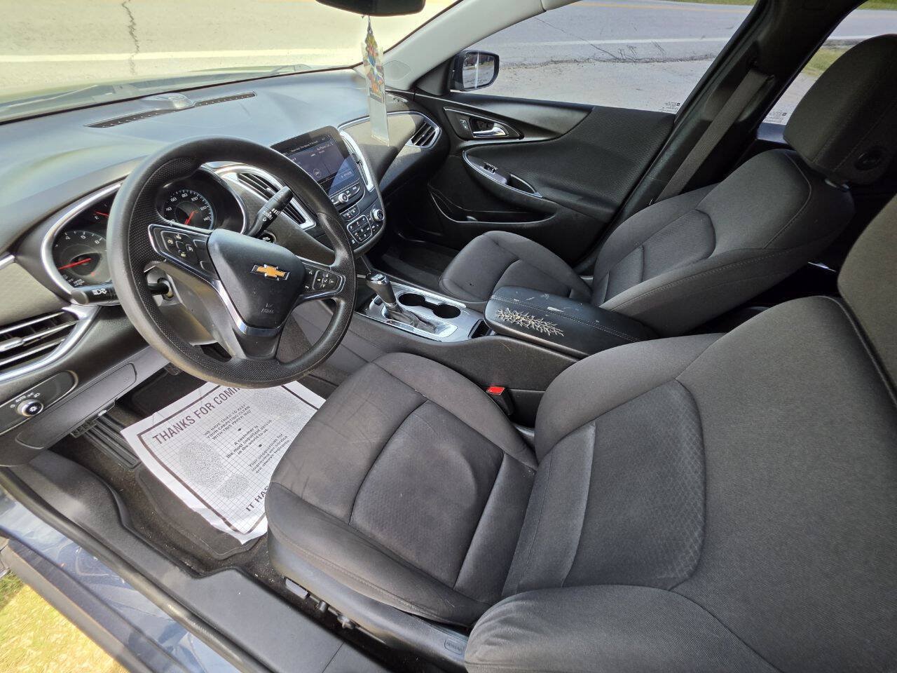 Used 2020 Chevrolet Malibu LT FWD image 3