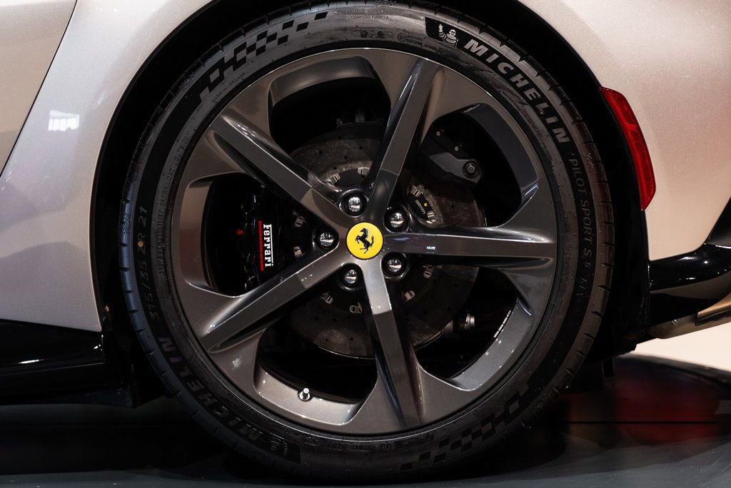 Used 2025 Ferrari 12Cilindri image 14