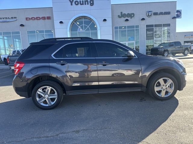 Used 2016 Chevrolet Equinox LT w/ Convenience Package image 2