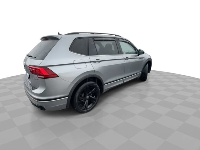 Used 2023 Volkswagen Tiguan SE R-Line AWD/4WD image 8