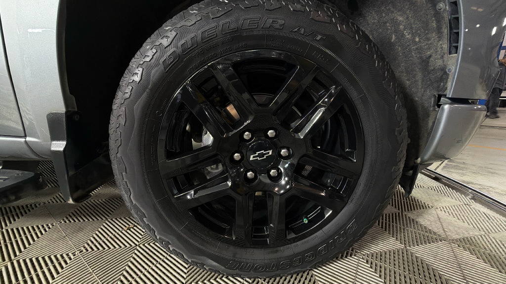 Certified 2023 Chevrolet Silverado 1500 Custom w/ LPO, Dark Essentials Package AWD/4WD image 28