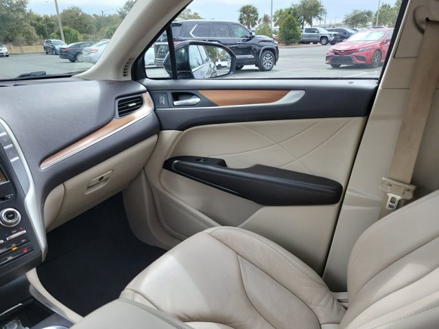 Used 2019 Lincoln MKC Select w/ Select Plus Package image 23