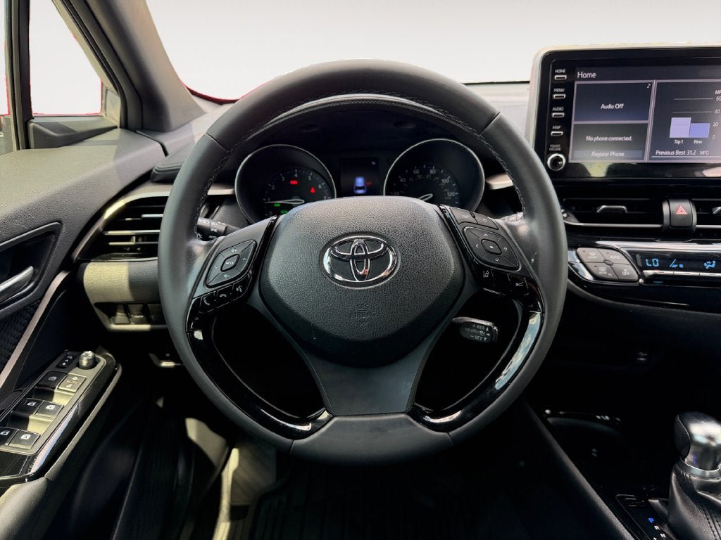 Used 2019 Toyota C-HR XLE FWD image 14