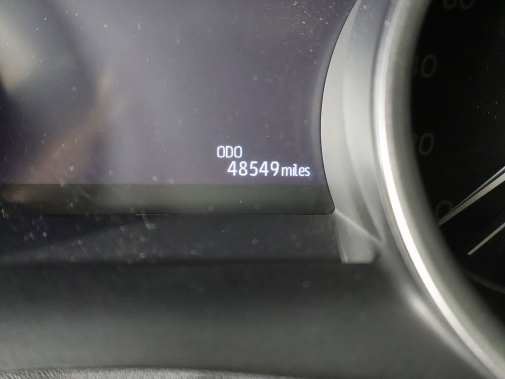 Used 2021 Toyota Camry XLE FWD image 37