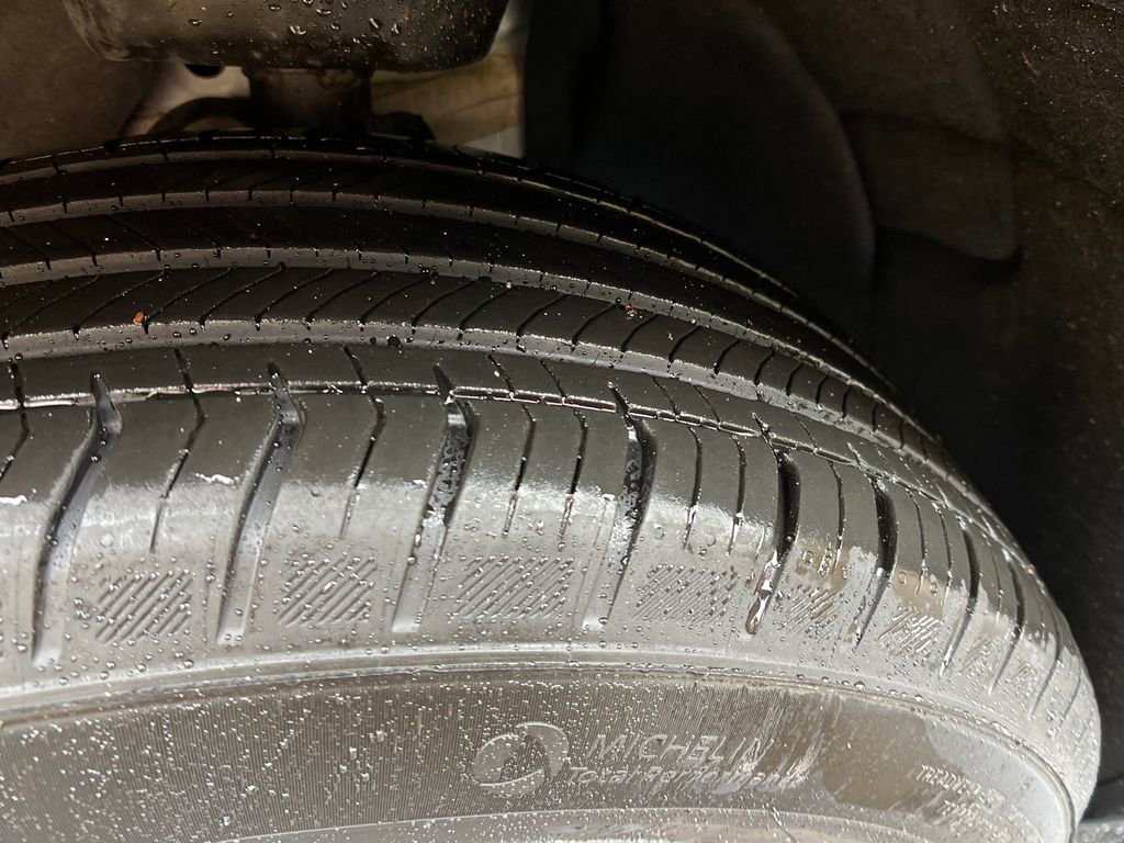 Used 2025 GMC Terrain Elevation image 25