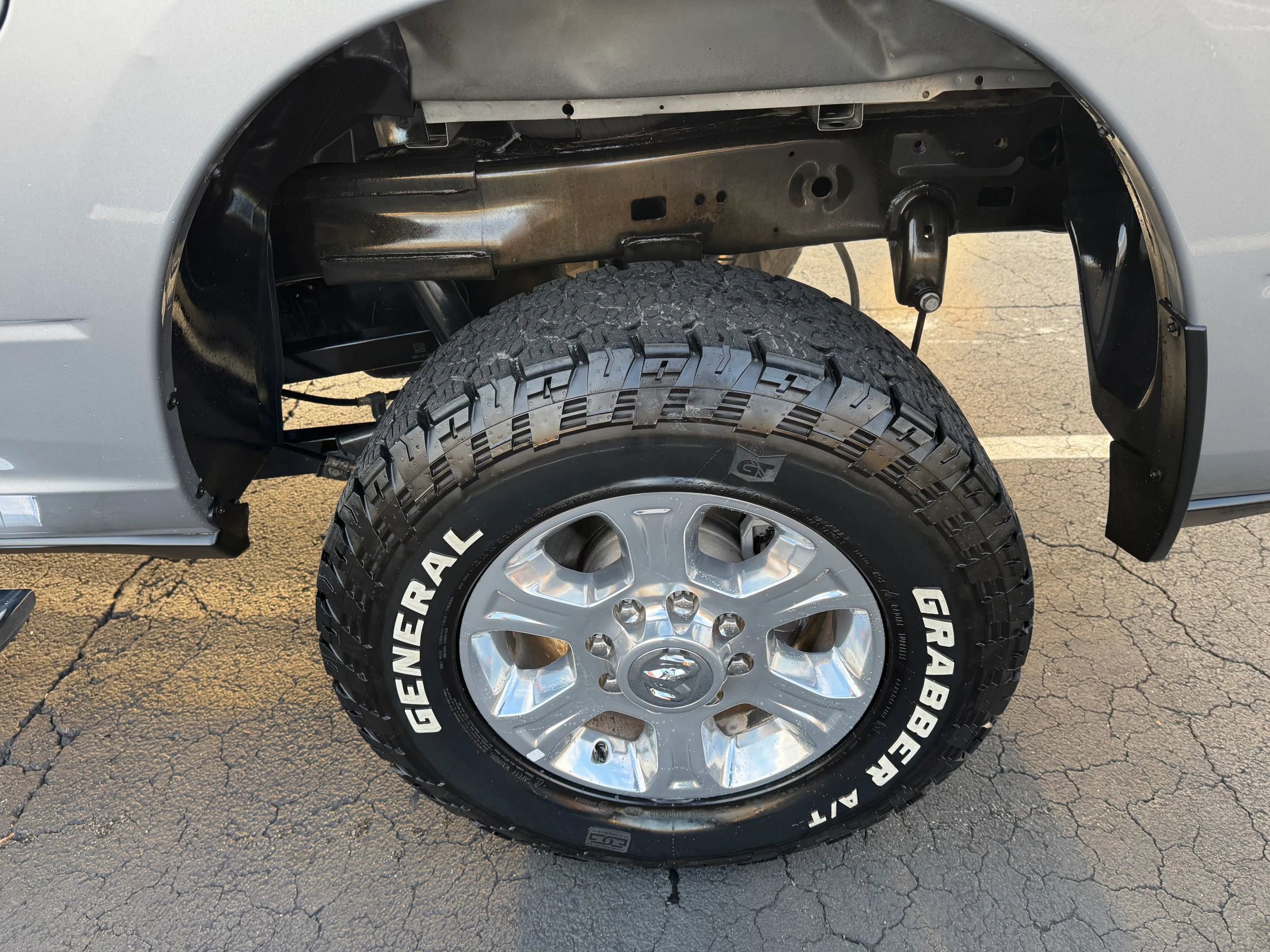 Used 2023 RAM 2500 Big Horn w/ Level 1 Equipment Group image 12