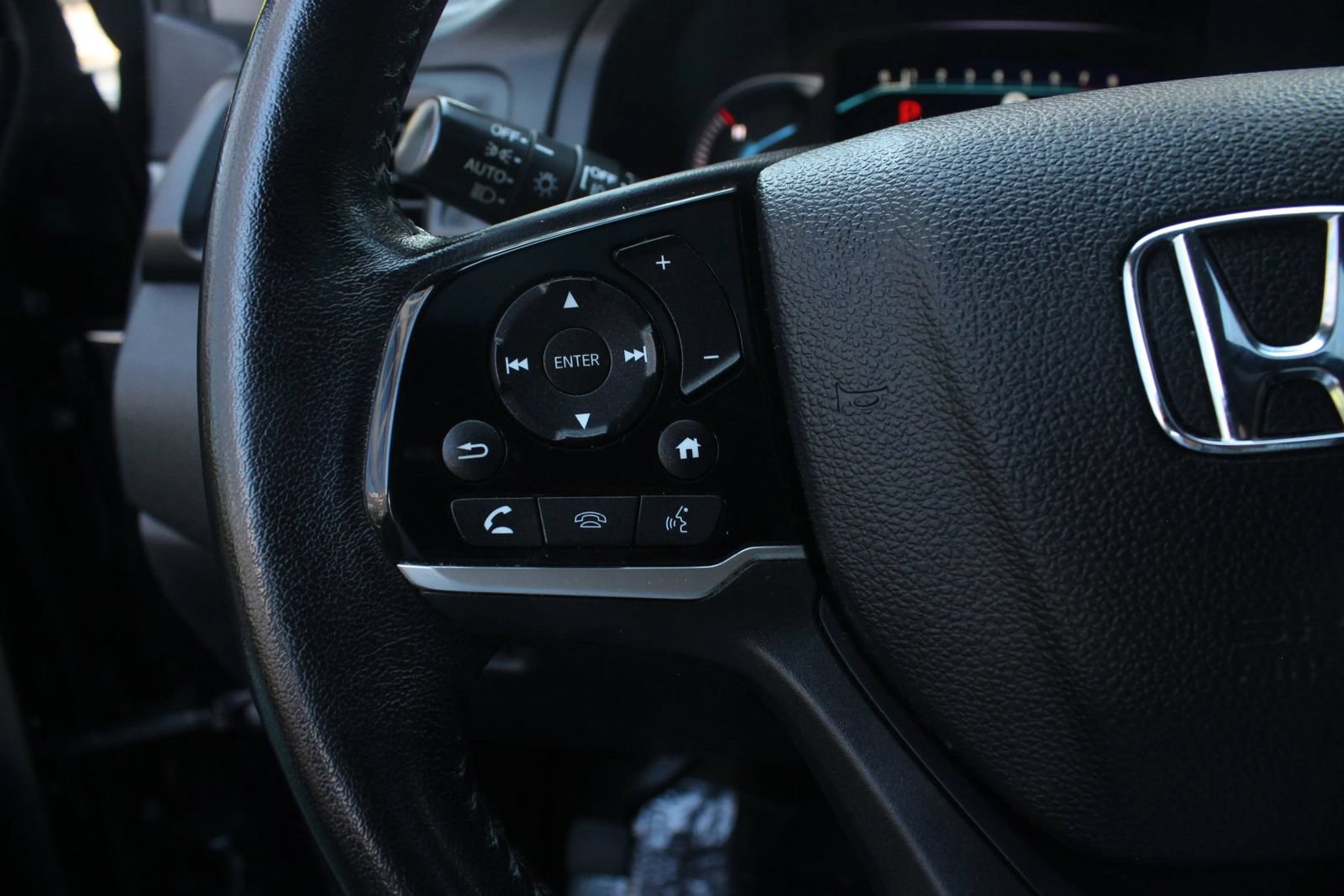 Used 2020 Honda Pilot Touring image 30