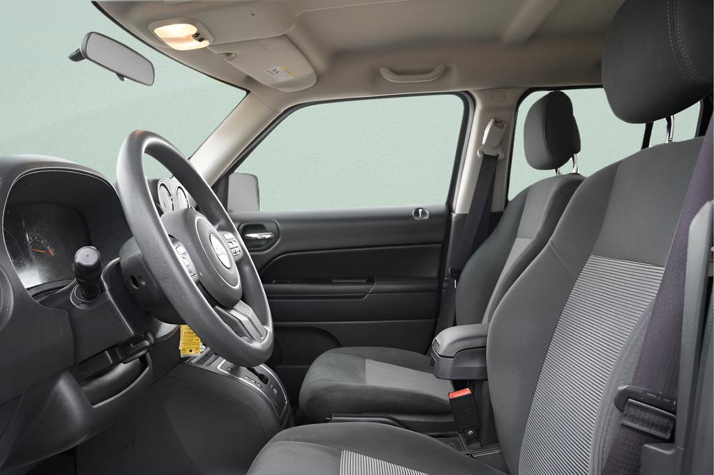 Used 2015 Jeep Patriot Sport w/ Power Value Group image 23