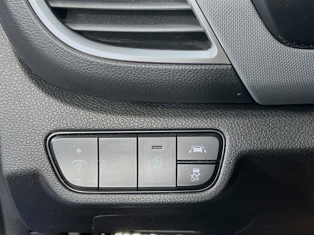 Used 2023 Kia Seltos LX image 9