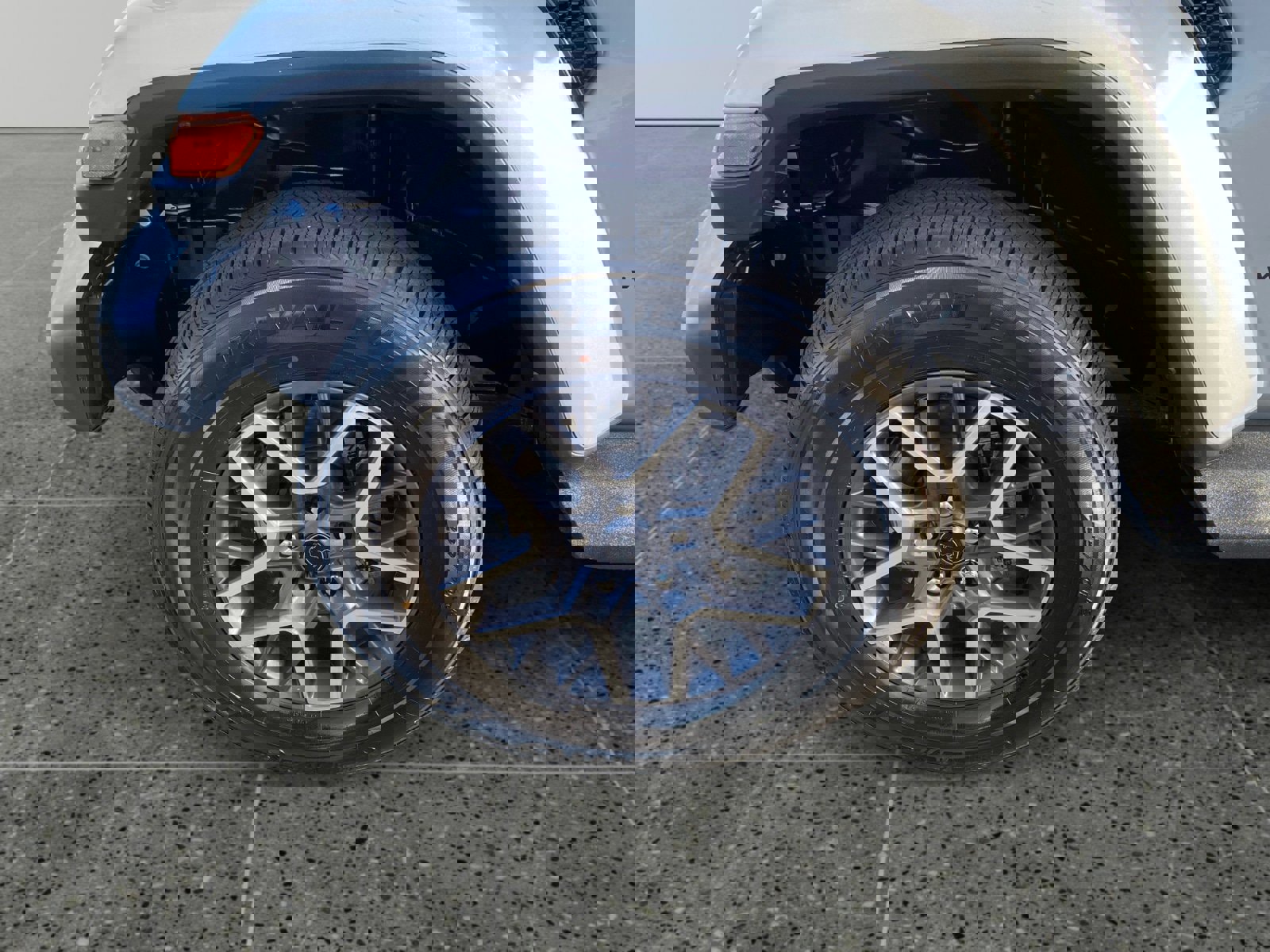 Used 2024 Jeep Wrangler Sahara image 14